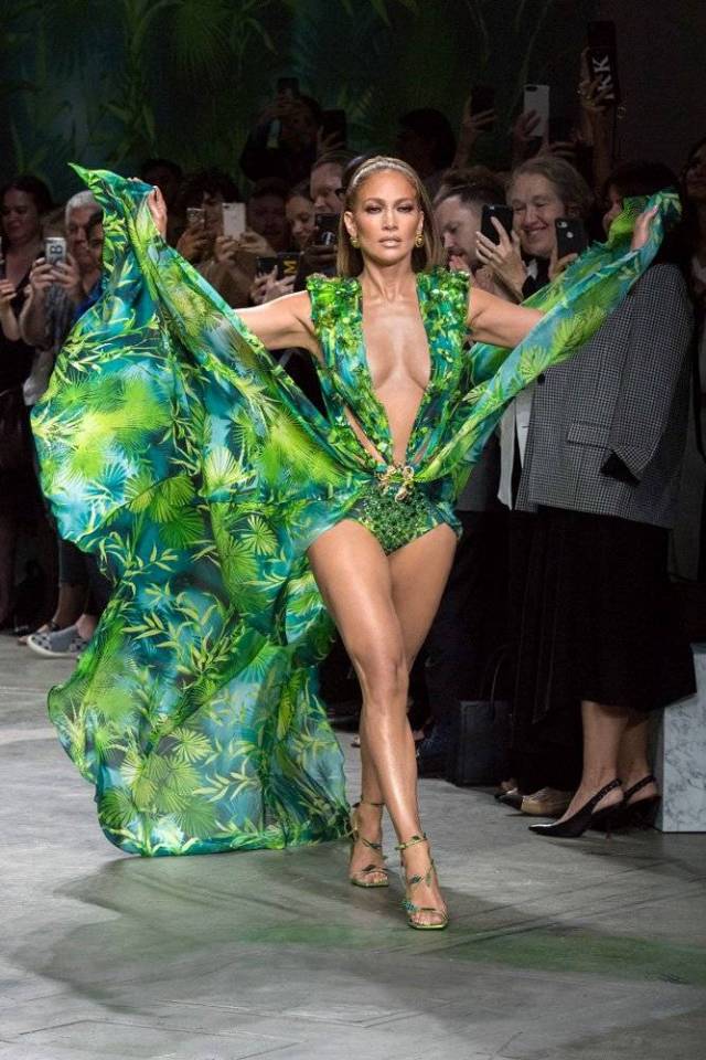 jennifer lopez green versace gown